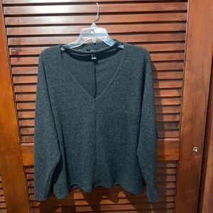 L Grey sweater